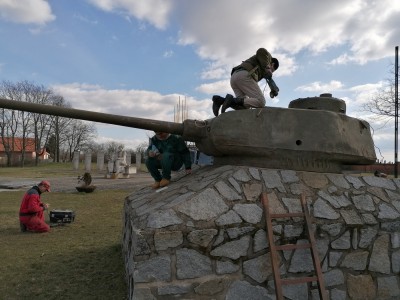 Oprava pomníku tanku 2020
